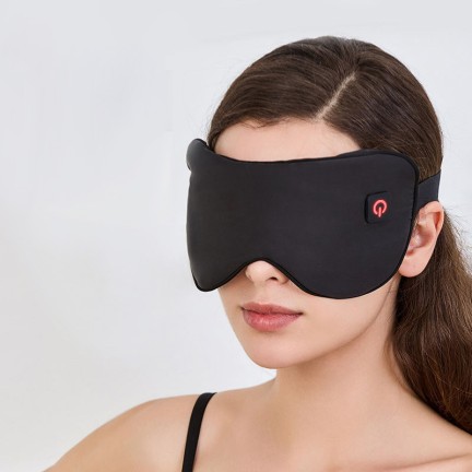 Comfortable silk heated eye massager
