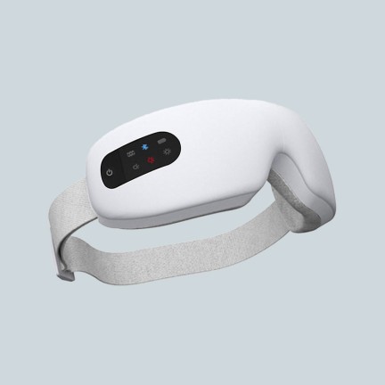 Wireless heated eye massager